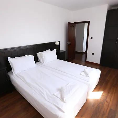 Luxury Monevski Kormyansko