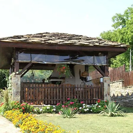 Luxury Monevski Kormyansko