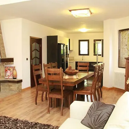 Luxury Monevski * Kormyansko