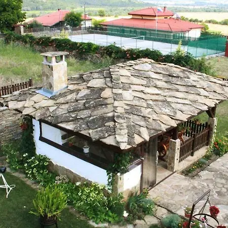 Luxury Monevski * Kormyansko